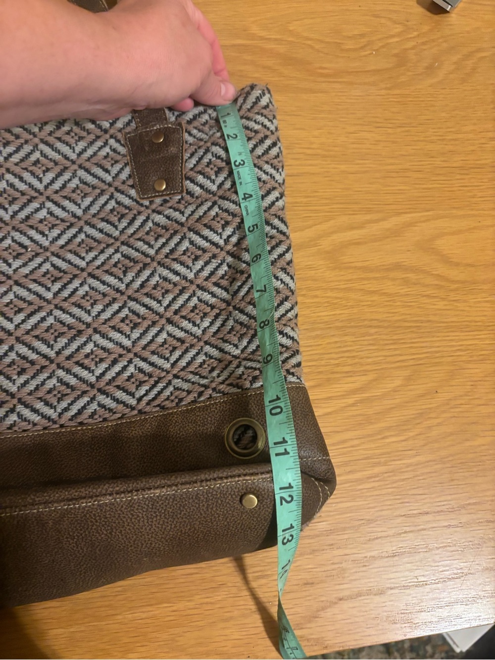 Brown Geometric Pattern Tote with Heart Charm - Picture 5 of 11